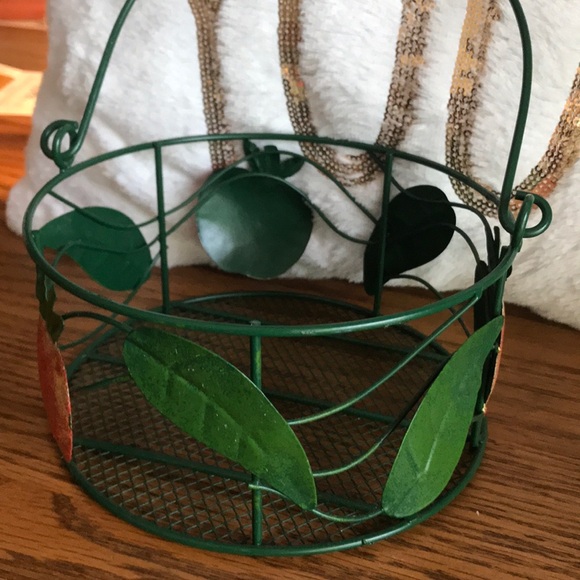 Vintage Apple Decor Hanging Basket - Picture 9 of 10
